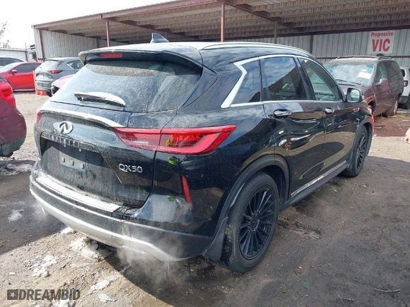 2019 Infiniti QX50 LUXE with VIN 3PCAJ5M32KF126299, listed as a IAAI auction lot 41514137 with 103,576 mi miles. Bid and sale history available at carsss.com. Image 4.