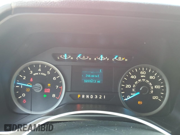 2016 Ford F-150 XLT z VIN 1FTEW1E87GFC60086, wystawiony jako Copart lot #59210715 z przebiegiem 169 767 mil mil oraz Szkoda całkowita • Salvage title. Historia ofert i sprzedaży dostępna na DreamBid. Obrazek 9.