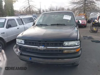 2002 Chevrolet Silverado 1500 LT with VIN 1GCEK19T42E150069, listed as a IAAI auction lot 41401949 with 105,099 mi miles. Bid and sale history available at carsss.com. Image 12.