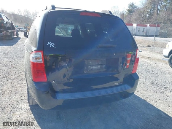 2006 Kia Sedona LX with VIN KNDMB233666086367, listed as a IAAI auction lot 41717374 with 229,715 mi miles. Bid and sale history available at carsss.com. Image 16.
