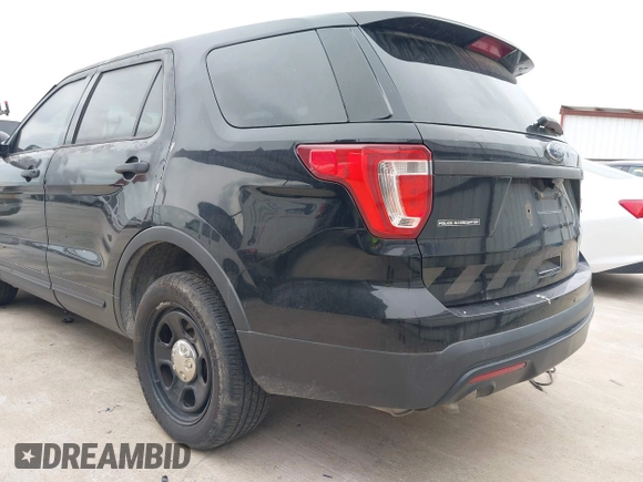 2016 Ford Utility Police Interceptor with VIN 1FM5K8AR9GGB44638, listed as a IAAI auction lot 42020602 with 136,518 mi miles. Bid and sale history available at carsss.com. Image 20.