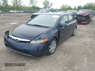 2008 Honda Civic LX z VIN 1HGFA16528L023887, wystawiony jako IAAI lot #42258235 z przebiegiem 262 586 mil mil oraz . Historia ofert i sprzedaży dostępna na DreamBid. Obrazek 2.