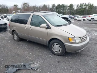 2003 Toyota Sienna LE with VIN 4T3ZF13C63U519068, listed as a IAAI auction lot 40952563 with 204,958 mi miles and . Bid and sale history available at DreamBid. Image 1.