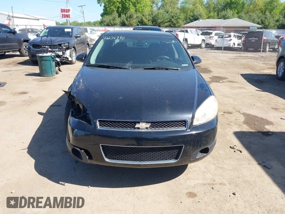 2013 Chevrolet Impala Police z VIN 2G1WD5E31D1256682, wystawiony jako IAAI lot #42276990 z przebiegiem 148 251 mil mil oraz . Historia ofert i sprzedaży dostępna na DreamBid. Obrazek 13.