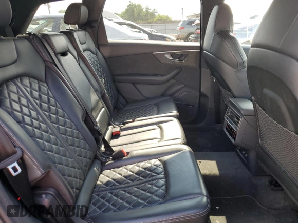 2020 Audi SQ7 z VIN WA1AWAF76LD012223, wystawiony jako Copart lot #64345884 z przebiegiem 76 961 mil mil oraz Szkoda całkowita • Salvage title. Historia ofert i sprzedaży dostępna na DreamBid. Obrazek 11.