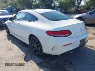 2019 Mercedes-Benz C 300 с VIN WDDWJ8DB1KF844216, выставлен на аукционе IAAI как лот 41824556 с пробегом 104 530 миль миль и . История ставок и продаж доступна на DreamBid. Изображение 3.