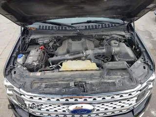 2019 Ford Expedition Platinum with VIN 1FMJU1MT8KEA02325, listed as a IAAI auction lot 41861772 with 77,124 mi miles. Bid and sale history available at carsss.com. Image 10.