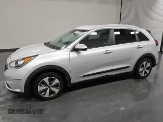 2017 Kia Niro LX with VIN KNDCB3LC1H5079952, listed as a Copart auction lot 44828085 with 180,348 mi miles and Clean Title. Bid and sale history available at carsss.com. Image 1.