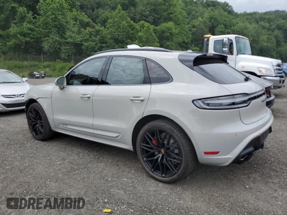 2023 Porsche Macan GTS z VIN WP1AF2A50PLB56233, wystawiony jako Copart lot #61933415 z przebiegiem 16 184 mil mil oraz Szkoda całkowita • Salvage title. Historia ofert i sprzedaży dostępna na DreamBid. Obrazek 2.