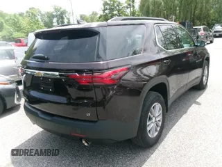 2022 Chevrolet Traverse LT Cloth z VIN 1GNERGKW8NJ156012, wystawiony jako IAAI lot #42574778 z przebiegiem 82 293 mil mil oraz . Historia ofert i sprzedaży dostępna na DreamBid. Obrazek 1.
