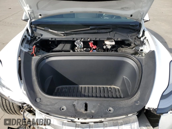 2023 Tesla Model Y Long Range z VIN 7SAYGDEE2PA065048, wystawiony jako Copart lot #48403655 z przebiegiem 56 553 mil mil oraz Szkoda całkowita • Salvage title. Historia ofert i sprzedaży dostępna na DreamBid. Obrazek 12.