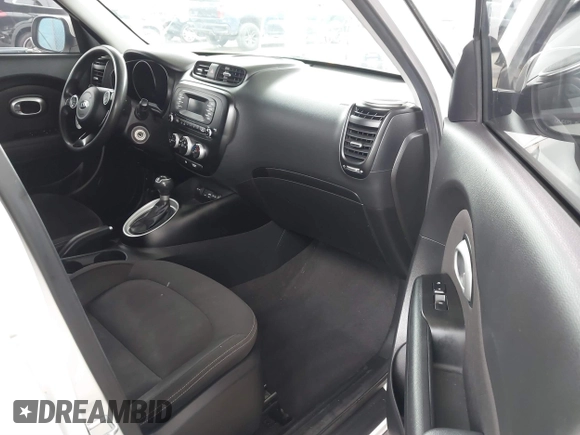 2016 Kia Soul z VIN KNDJN2A22G7318804, wystawiony jako IAAI lot #41860656 z przebiegiem 115 089 mil mil oraz . Historia ofert i sprzedaży dostępna na DreamBid. Obrazek 5.