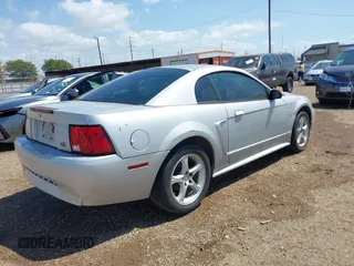 2002 Ford Mustang Standard with VIN 1FAFP40412F222679, listed as a IAAI auction lot 42022249 with 1 mi miles. Bid and sale history available at carsss.com. Image 4.