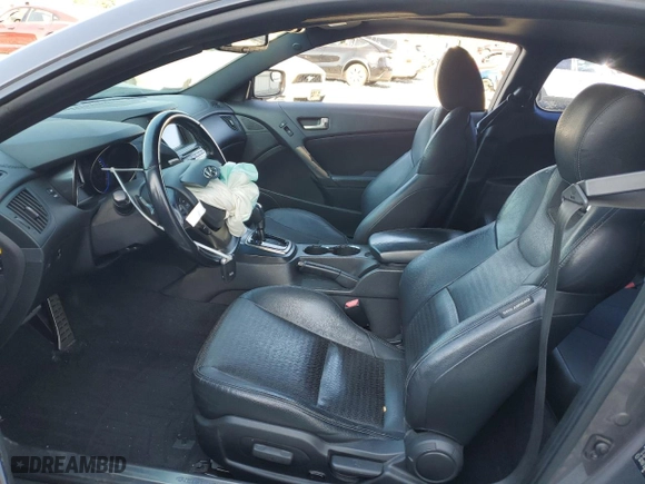 2013 Hyundai Genesis Coupe 3.8 Track with VIN KMHHU6KJ3DU093221, listed as a Copart auction lot 77002584 with 42,792 mi miles and Salvage Title. Bid and sale history available at carsss.com. Image 7.