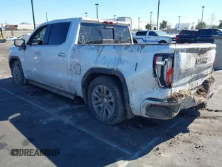 2022 GMC Sierra 1500 with VIN 3GTUUGETXNG640009, listed as a IAAI auction lot 41626847 with 43,537 mi miles and . Bid and sale history available at DreamBid. Image 3.