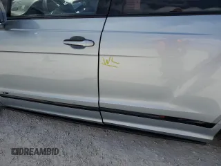 2022 Bentley Bentayga V8 z VIN SJAAM2ZV9NC011752, wystawiony jako Copart lot #79142714 z przebiegiem Nie podano mil oraz Nie do naprawy. Historia ofert i sprzedaży dostępna na DreamBid. Obrazek 13.