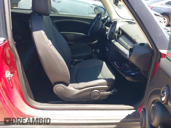 2011 MINI Hardtop with VIN WMWSU3C59BT097994, listed as a IAAI auction lot 42830893 with 138,074 mi miles and . Bid and sale history available at DreamBid. Image 5.