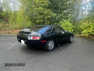 1982 Porsche 928 z VIN WP0JA0926CS821991, wystawiony jako Copart lot #81001264 z przebiegiem 88 476 mil mil oraz Tytuł czysty. Historia ofert i sprzedaży dostępna na DreamBid. Obrazek 4.