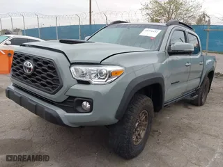 2022 Toyota Tacoma 4WD SR with VIN 3TMCZ5AN7NM478494, listed as a IAAI auction lot 41731432 with 111,890 mi miles. Bid and sale history available at carsss.com. Image 18.