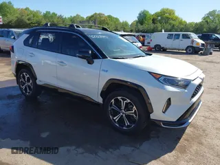 2021 Toyota RAV4 XSE with VIN JTMFB3FV8MD062916, listed as a IAAI auction lot 42268415 with 42,523 mi miles and . Bid and sale history available at DreamBid. Image 1.