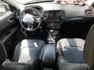 2020 Jeep Compass Limited z VIN 3C4NJDCB4LT137148, wystawiony jako Copart lot #59091465 z przebiegiem 48 117 mil mil oraz Szkoda całkowita • Salvage title. Historia ofert i sprzedaży dostępna na DreamBid. Obrazek 8.