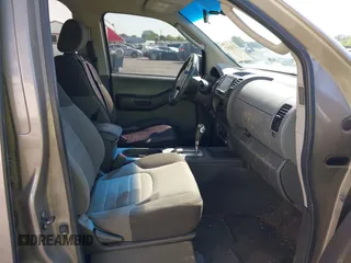 2008 Nissan Xterra X z VIN 5N1AN08WX8C504057, wystawiony jako IAAI lot #42111652 z przebiegiem 228 298 mil mil oraz . Historia ofert i sprzedaży dostępna na DreamBid. Obrazek 5.