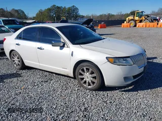 2012 Lincoln MKZ Hybrid with VIN 3LNDL2L38CR811295, listed as a IAAI auction lot 41386423 with 194,808 mi miles and . Bid and sale history available at carsss.com. Image 1.