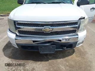 2011 Chevrolet Silverado 1500 LT with VIN 1GCRKSE30BZ169661, listed as a IAAI auction lot 42082818 with 234,384 mi miles and . Bid and sale history available at DreamBid. Image 6.