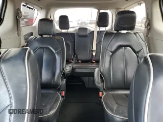 2022 Chrysler Pacifica Limited with VIN 2C4RC1GG7NR175799, listed as a Copart auction lot 63038045 with 32,317 mi miles and Clean title. Bid and sale history available at DreamBid. Image 10.
