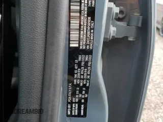 2017 Jeep Renegade Latitude z VIN ZACCJABB7HPG01636, wystawiony jako Copart lot #55646815 z przebiegiem 79 194 mil mil oraz Szkoda całkowita • Salvage title. Historia ofert i sprzedaży dostępna na DreamBid. Obrazek 13.
