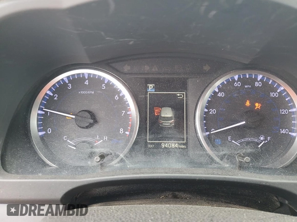 2019 Toyota Highlander LE with VIN 5TDBZRFH7KS923687, listed as a Copart auction lot 59292065 with 94,084 mi miles and Salvage title. Bid and sale history available at DreamBid. Image 9.