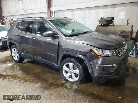 2018 Jeep Compass Latitude with VIN 3C4NJDBB5JT238214, listed as a Copart auction lot 52387725 with 61,325 mi miles and Salvage Title. Bid and sale history available at DreamBid. Image 4.