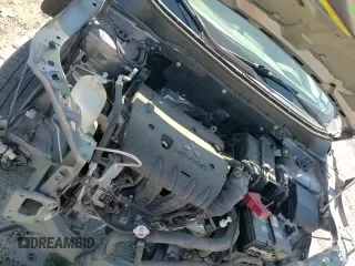 2018 Mitsubishi Outlander ES z VIN JA4AP3AU7JZ024001, wystawiony jako Copart lot #69292225 z przebiegiem 58 351 mil mil oraz Szkoda całkowita • Salvage title. Historia ofert i sprzedaży dostępna na DreamBid. Obrazek 14.