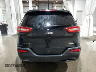 2016 Jeep Cherokee Altitude z VIN 1C4PJMCB7GW269314, wystawiony jako Copart lot #63018025 z przebiegiem 102 179 mil mil oraz Szkoda całkowita • Salvage title. Historia ofert i sprzedaży dostępna na DreamBid. Obrazek 6.
