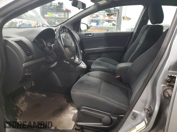 2012 Nissan Sentra SE-R z VIN 3N1BB6AP0CL730938, wystawiony jako Copart lot #51671975 z przebiegiem Nie podano mil oraz Nie do naprawy • Non repairable. Historia ofert i sprzedaży dostępna na DreamBid. Obrazek 7.