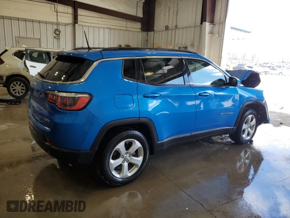 2018 Jeep Compass Latitude with VIN 3C4NJDBB4JT314313, listed as a Copart auction lot 53132575 with 185,999 mi miles and Non Repairable. Bid and sale history available at DreamBid. Image 3.