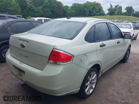 2010 Ford Focus S z VIN 1FAHP3EN0AW185692, wystawiony jako IAAI lot #42299094 z przebiegiem 163 952 mil mil oraz . Historia ofert i sprzedaży dostępna na DreamBid. Obrazek 4.