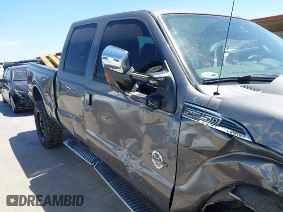 2014 Ford F-250 XL with VIN 1FT7W2BT0EEB23856, listed as a IAAI auction lot 42243239 with 190,479 mi miles and . Bid and sale history available at DreamBid. Image 13.