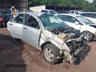 2003 Ford Focus SE z VIN 1FAFP34PX3W152650, wystawiony jako IAAI lot #42458996 z przebiegiem Nie podano mil oraz . Historia ofert i sprzedaży dostępna na DreamBid. Obrazek 1.