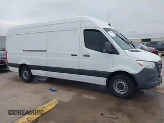 2021 Mercedes-Benz Sprinter Cargo with VIN W1Y4ECHY8MT079254, listed as a IAAI auction lot 41394825 with 301,811 mi miles and . Bid and sale history available at carsss.com. Image 13.