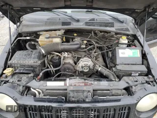 2005 Jeep Liberty Sport with VIN 1J4GK48K65W592508, listed as a Copart auction lot 84253564 with 145,375 mi miles and Salvage Title. Bid and sale history available at carsss.com. Image 13.