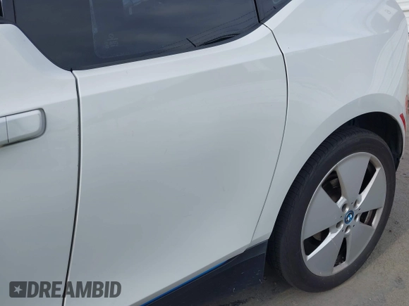 2015 BMW i3 z VIN WBY1Z2C51FV286626, wystawiony jako IAAI lot #41948522 z przebiegiem 106 060 mil mil oraz . Historia ofert i sprzedaży dostępna na DreamBid. Obrazek 6.