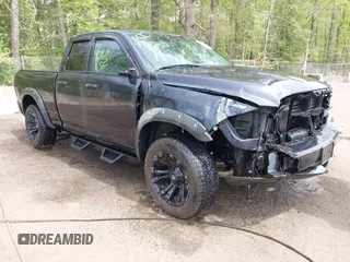 2014 Ram 1500 Express z VIN 1C6RR7FT5ES201886, wystawiony jako IAAI lot #42116101 z przebiegiem 129 980 mil mil oraz . Historia ofert i sprzedaży dostępna na DreamBid. Obrazek 1.