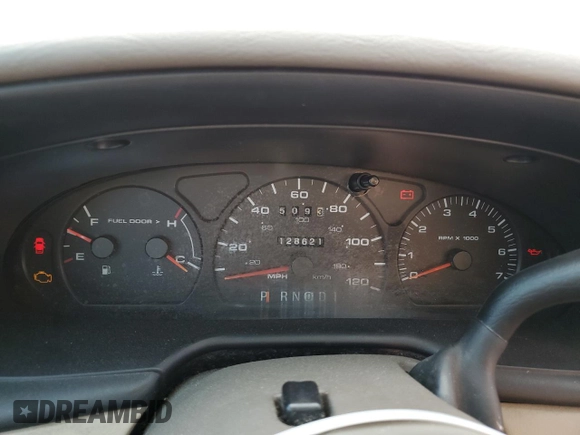2000 Ford Taurus SES with VIN 1FAFP55U1YA262488, listed as a Copart auction lot 52312645 with 128,621 mi miles and Salvage Title. Bid and sale history available at DreamBid. Image 9.
