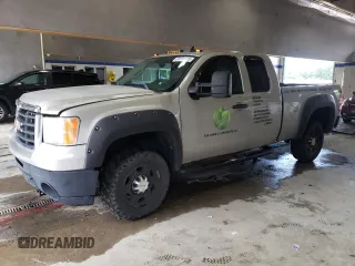 2009 GMC Sierra 2500HD with VIN 1GTHK49K59E143289, listed as a Copart auction lot 63993165 with 300,602 mi miles and Clean title. Bid and sale history available at DreamBid. Image 1.