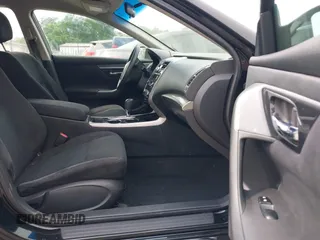 2014 Nissan Altima S z VIN 1N4AL3AP7EC169176, wystawiony jako IAAI lot #42075958 z przebiegiem 173 664 mil mil oraz . Historia ofert i sprzedaży dostępna na DreamBid. Obrazek 5.