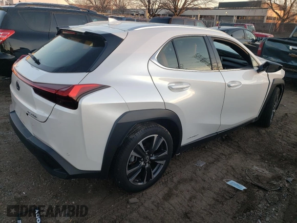 2019 Lexus UX with VIN JTHU9JBH1K2006492, listed as a Copart auction lot 68301442 with 0 mi miles. Bid and sale history available at carsss.com. Image 4.