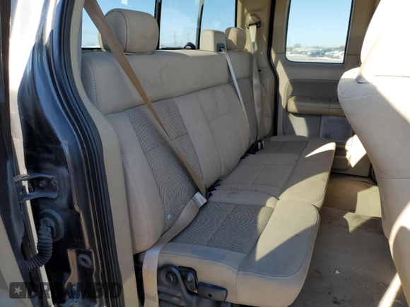 2005 Ford F-150 XLT with VIN 1FTPX12555FB05467, listed as a Copart auction lot 45712335 with 401,186 mi miles and Salvage Title. Bid and sale history available at carsss.com. Image 10.