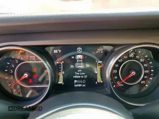 2018 Jeep Wrangler Rubicon with VIN 1C4HJXCGXJW285578, listed as a Copart auction lot 59443035 with 54,989 mi miles and Salvage title. Bid and sale history available at DreamBid. Image 9.