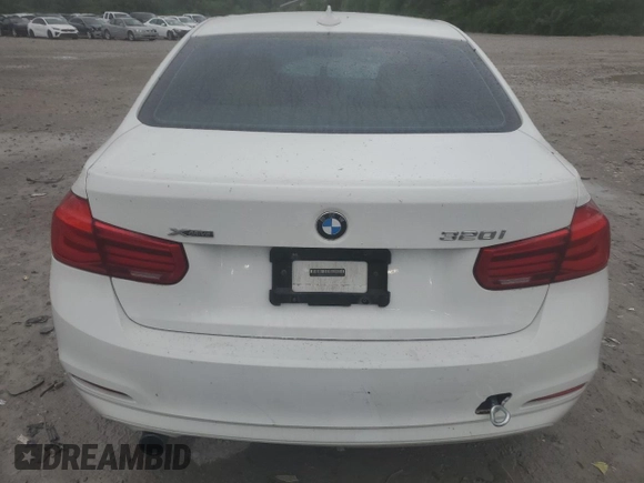 2016 BMW 3 Series 320i xDrive z VIN WBA8E5G54GNU20471, wystawiony jako Copart lot #60558675 z przebiegiem 79 978 mil mil oraz Szkoda całkowita • Salvage title. Historia ofert i sprzedaży dostępna na DreamBid. Obrazek 6.